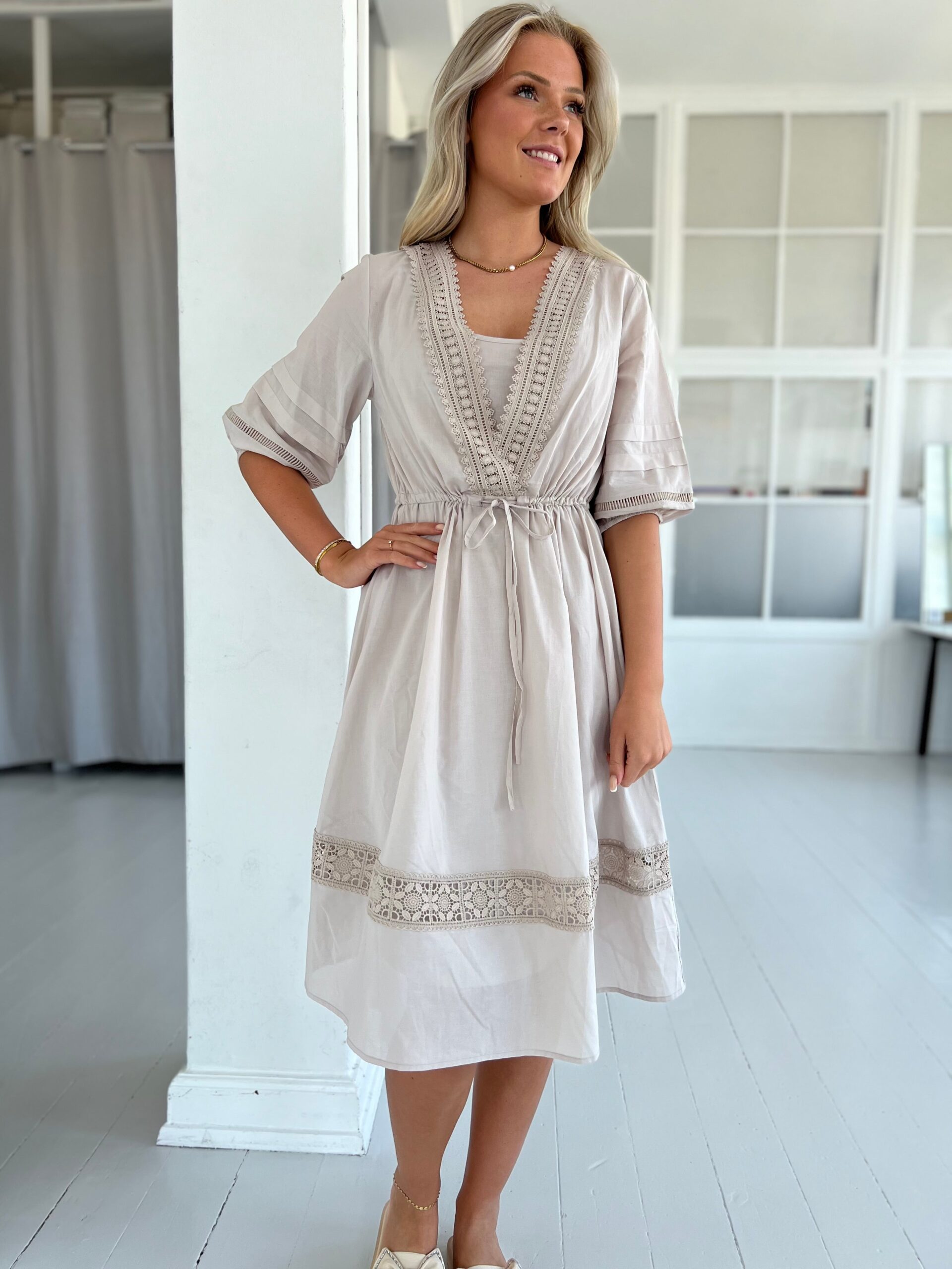 Cherry Beige Kjole M L Fra åberg Cph