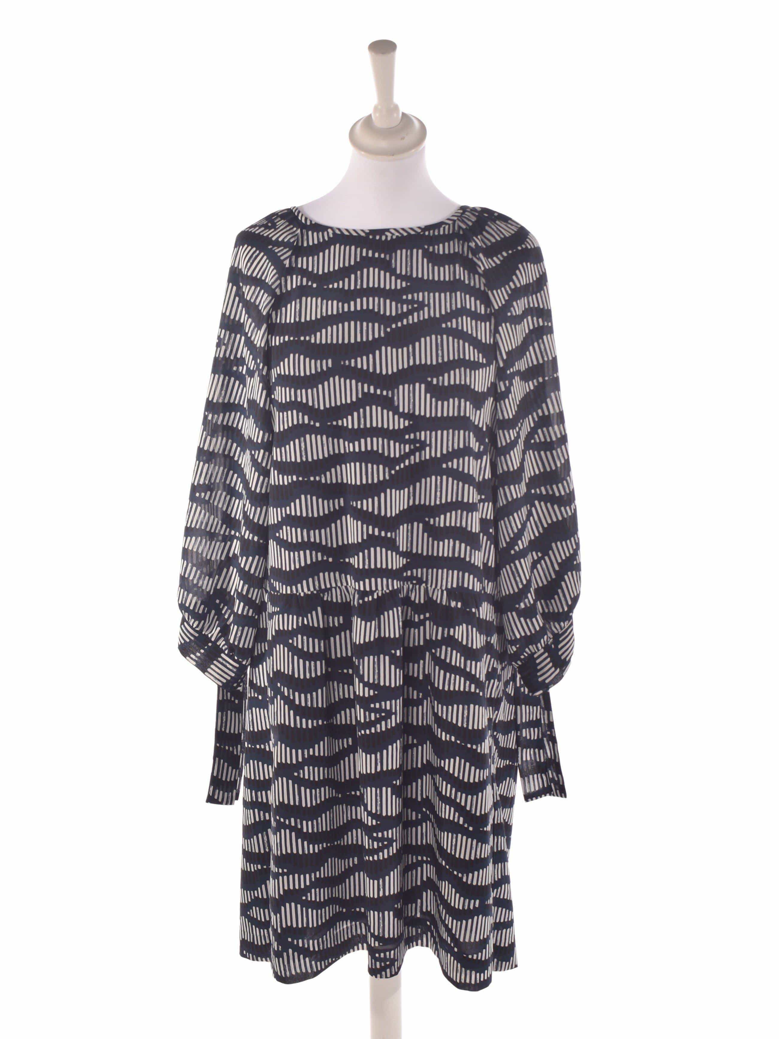 Secondhand Kvinde Kjole 38 Fra In Wear