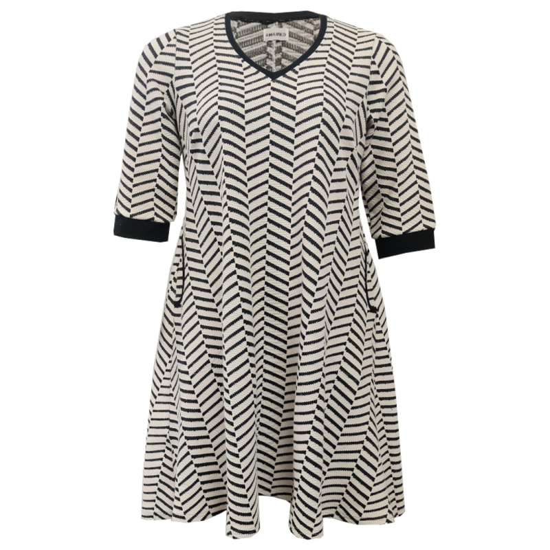 Plus Size Kjole - Tulla Black´n White Knit